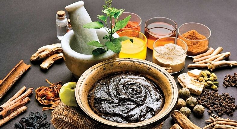 Materia medica do Ayurveda — ervas, óleos e pós