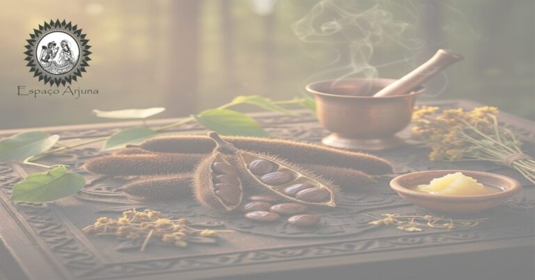 Sementes e vagens de kapikacchu (Mucuna pruriens) em preparação tradicional
